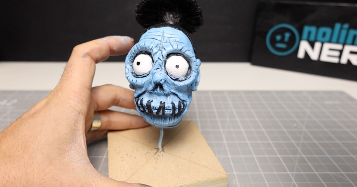 Shrunken Head with Eyes & Stitches Painted