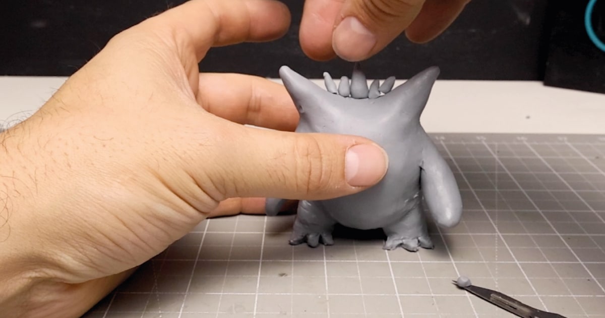 Gengar Pen Holder Figure - Giving Him a Haircut