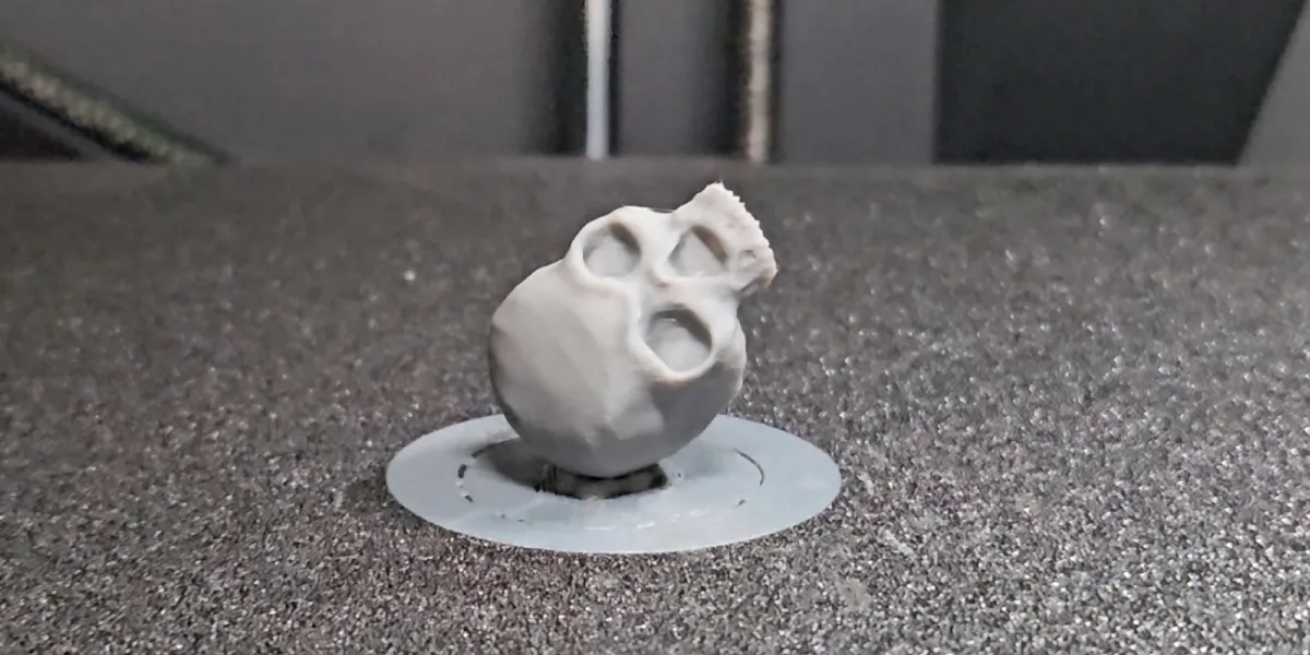3D Printing A Skull Using PLA on 3D Printer
